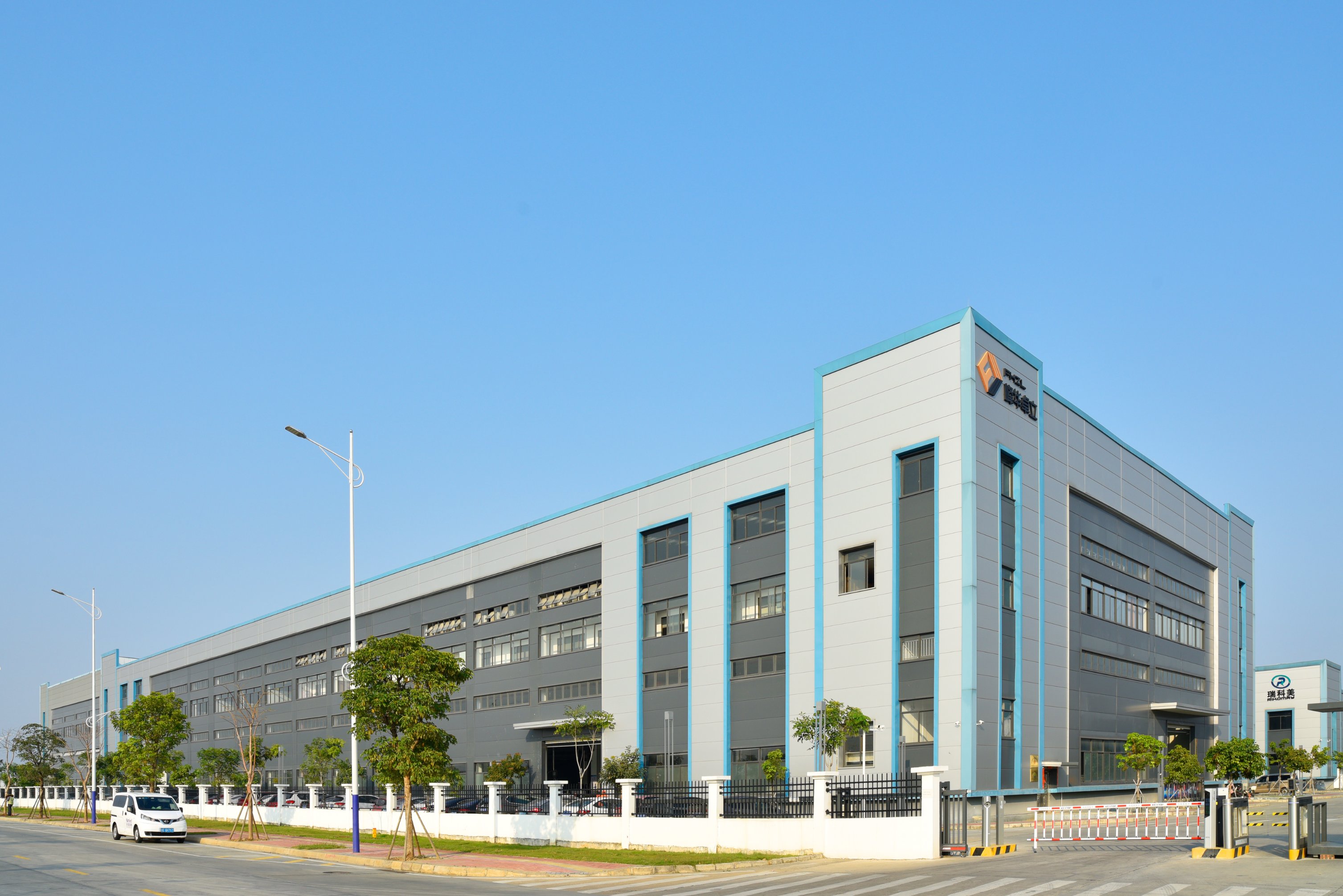 峰華卓立：專注工業(yè)級3D打印解決方案，破解制造業(yè)轉(zhuǎn)型難題